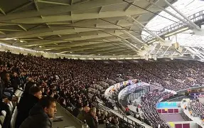 开元娱乐-赛前突围战来临，西汉姆围绕欧冠调整名单，气氛紧张，控场能力受关注(独行侠vs奇才全场回放)